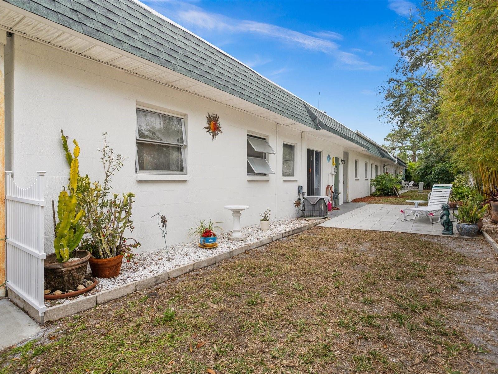 Listing photo id 25 for 7816 38th Terrace N 7816