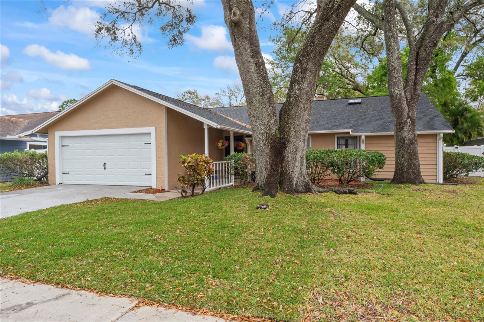 Image 2 of 53 For 16015 Glen Haven Drive
