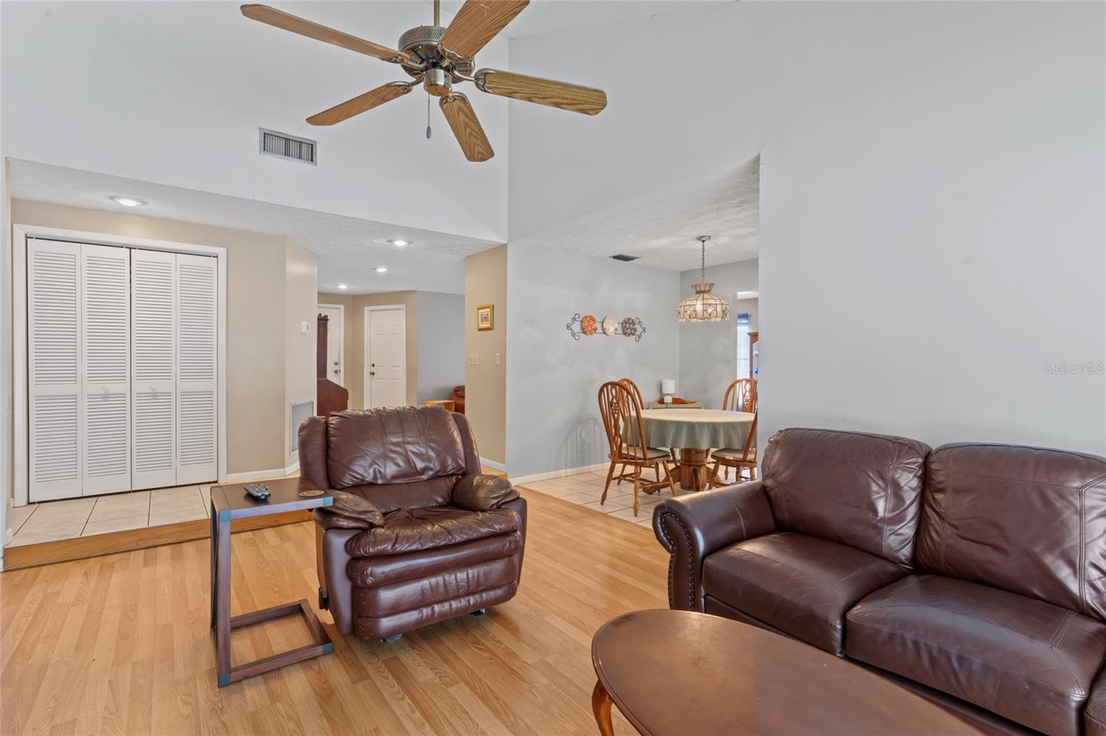 Image 20 of 53 For 16015 Glen Haven Drive