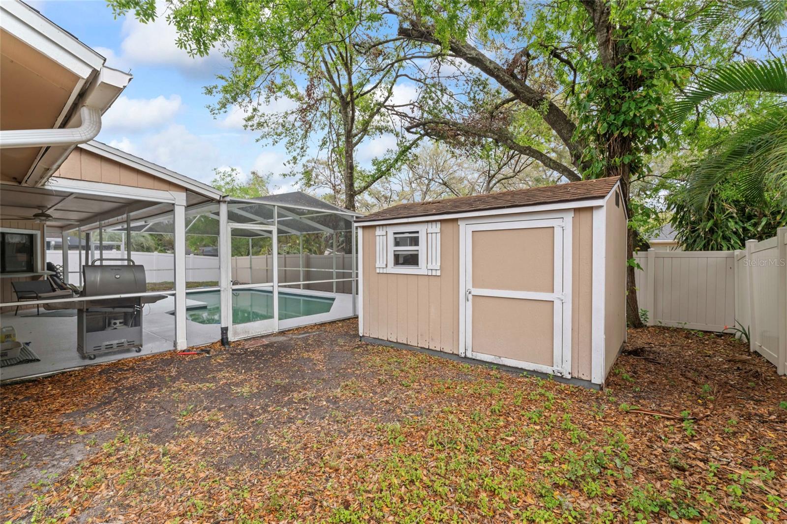 Image 41 of 53 For 16015 Glen Haven Drive