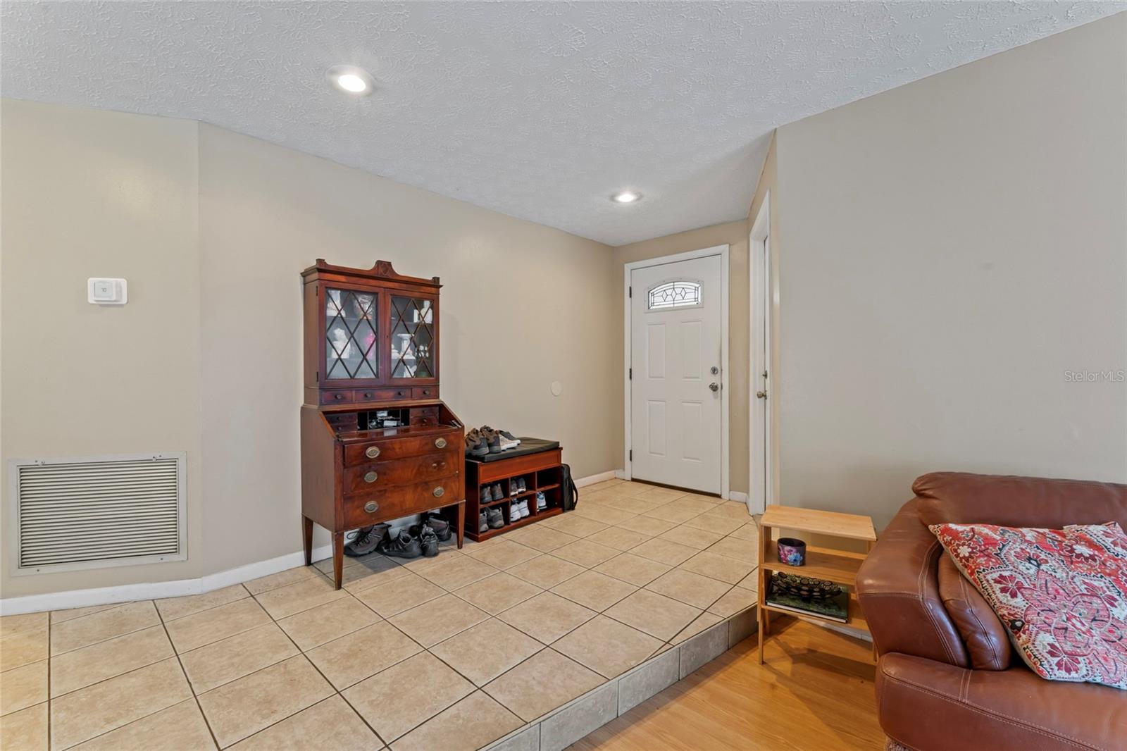 Image 7 of 53 For 16015 Glen Haven Drive