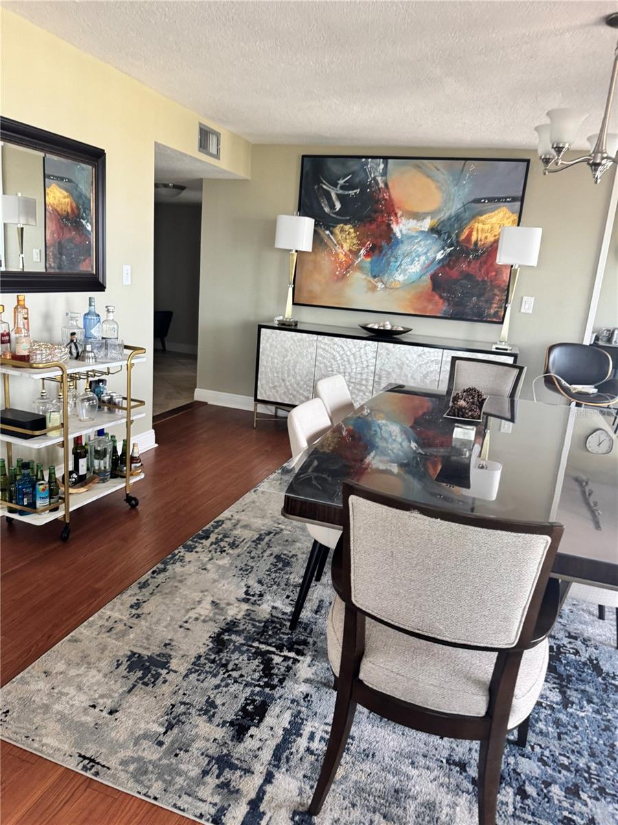 Listing photo id 6 for 400 Island Way 1412