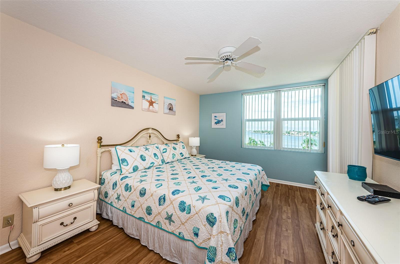 Image 13 of 26 For 6021 Bahia Del Mar Circle 540