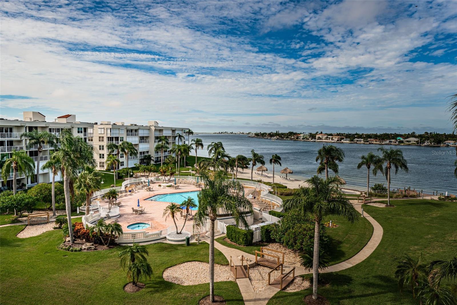 Image 21 of 26 For 6021 Bahia Del Mar Circle 540