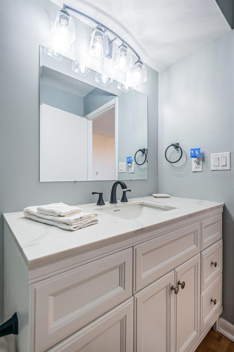 Image 24 of 26 For 6021 Bahia Del Mar Circle 540