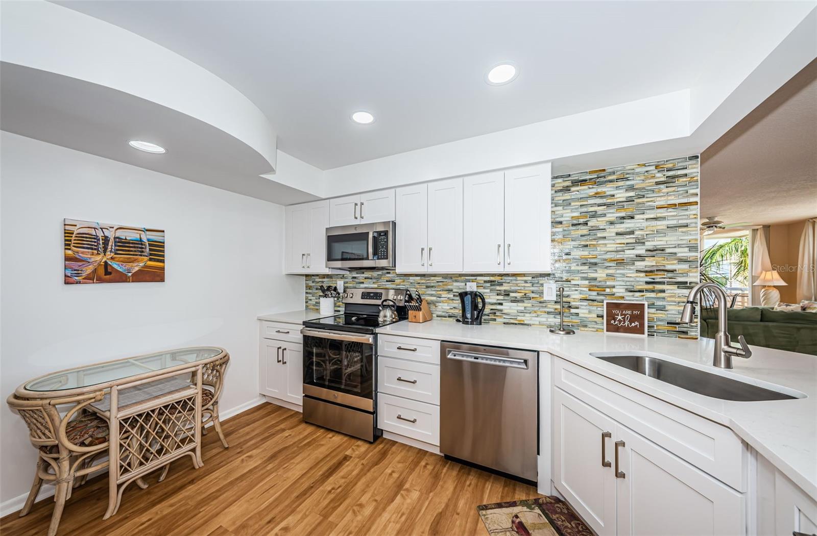 Image 3 of 26 For 6021 Bahia Del Mar Circle 540