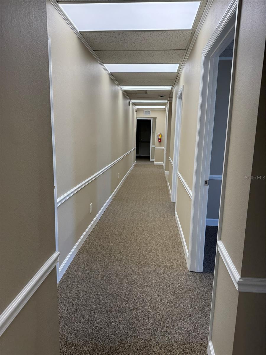 Image 7 of 17 For 1046 Busch Boulevard 200