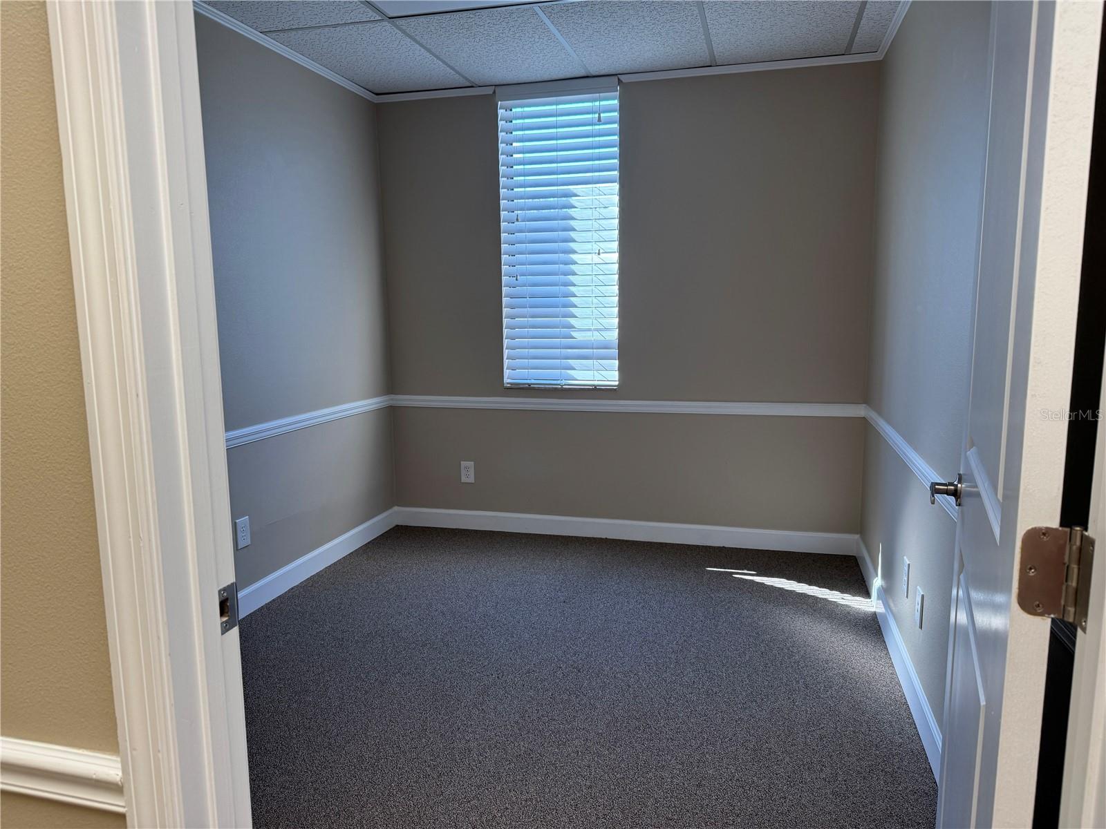 Image 9 of 17 For 1046 Busch Boulevard 200