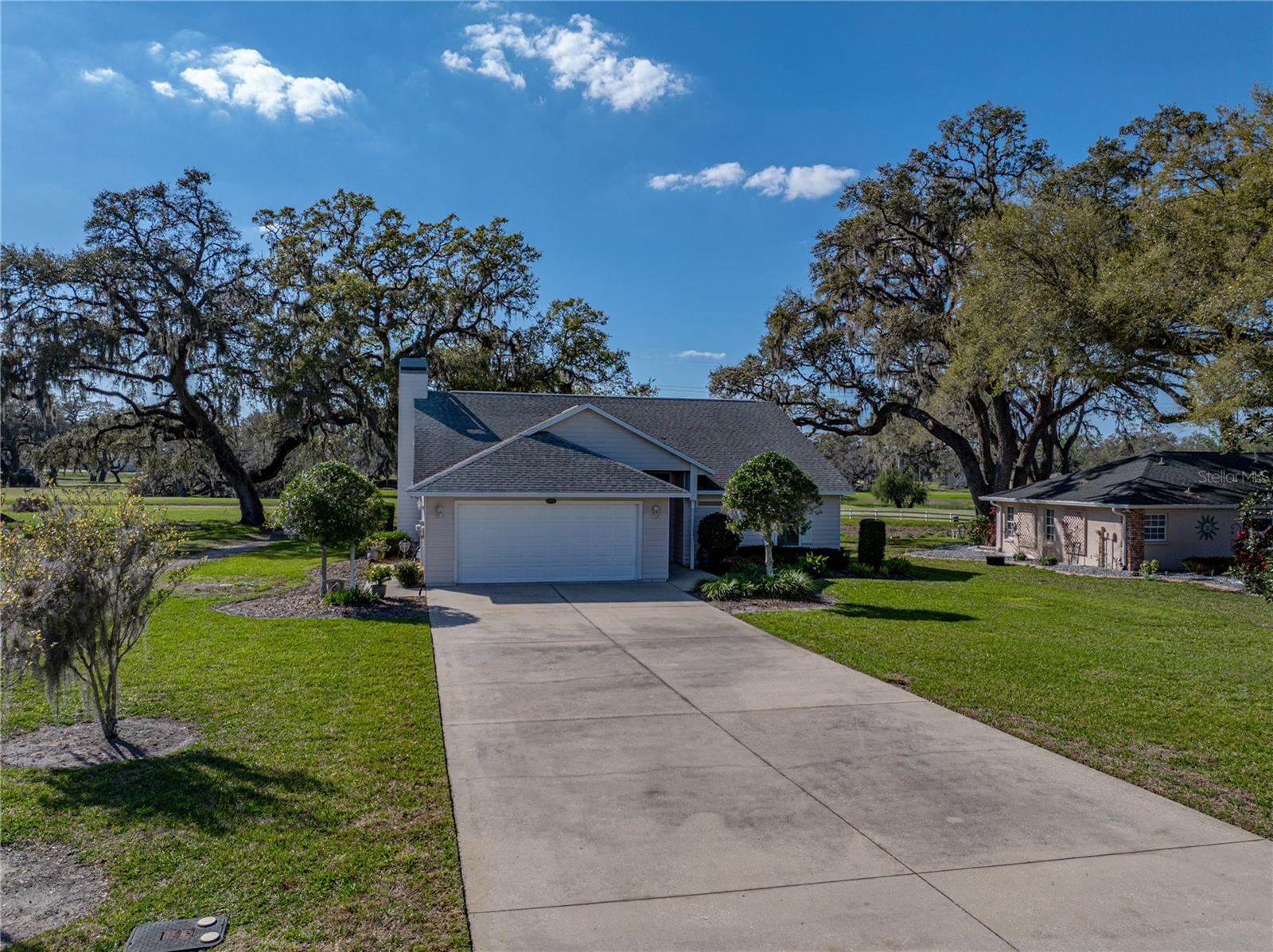 Listing photo id 4 for 6837 Northlake Drive