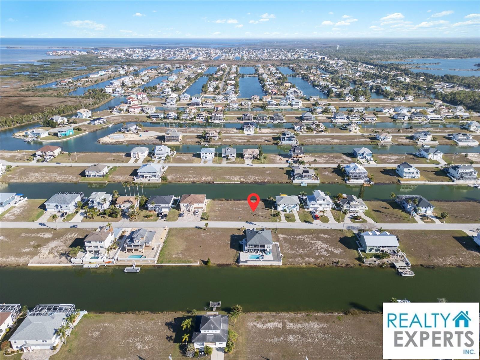 Listing photo id 11 for 3471 Triggerfish Drive