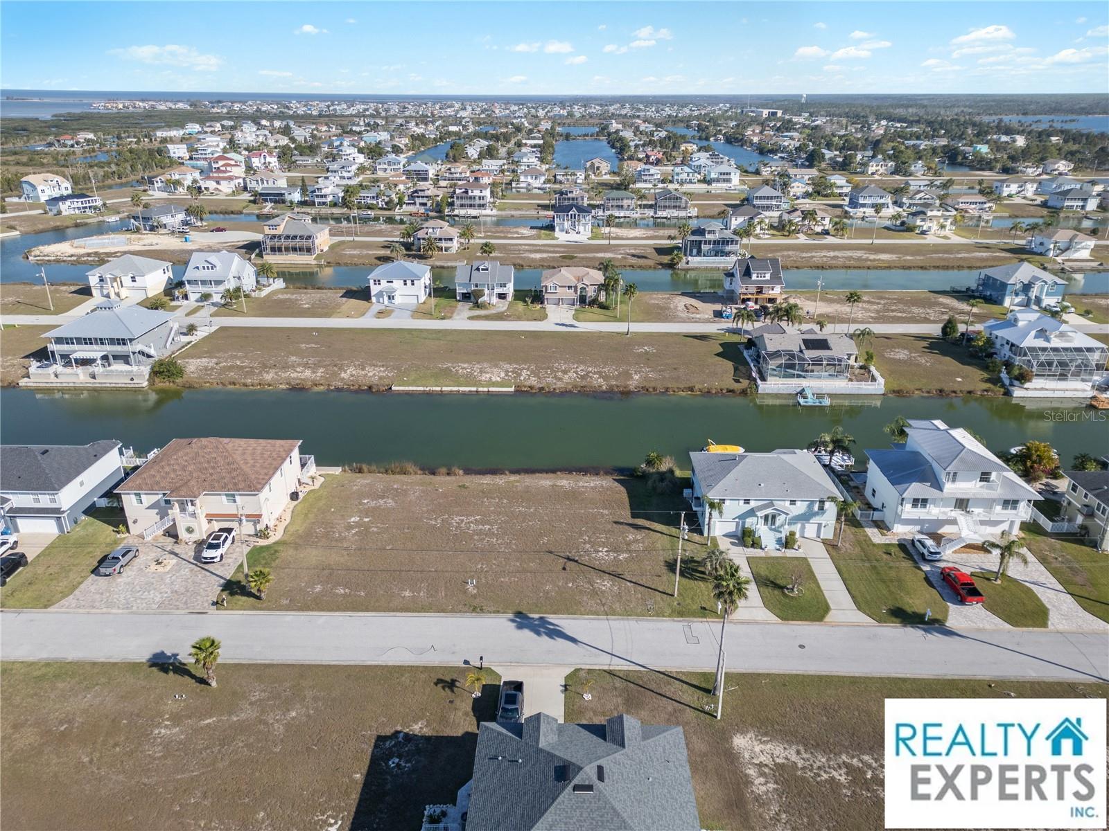 Listing photo id 5 for 3471 Triggerfish Drive