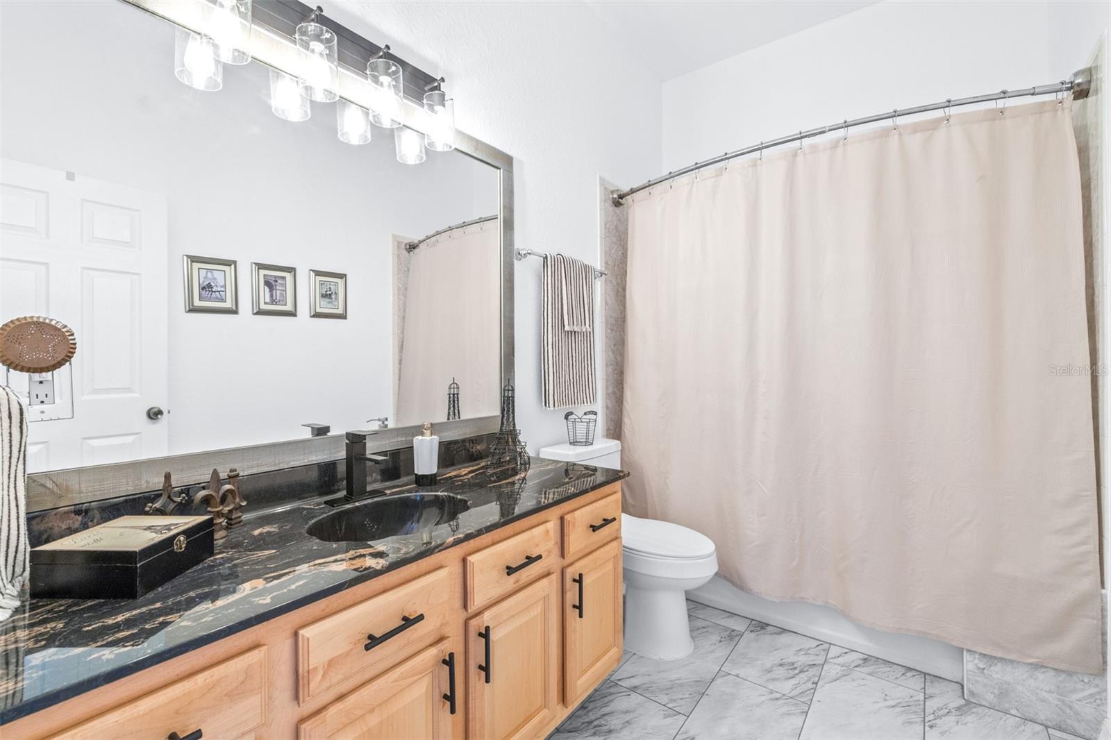 Listing photo id 37 for 733 Seminole Boulevard