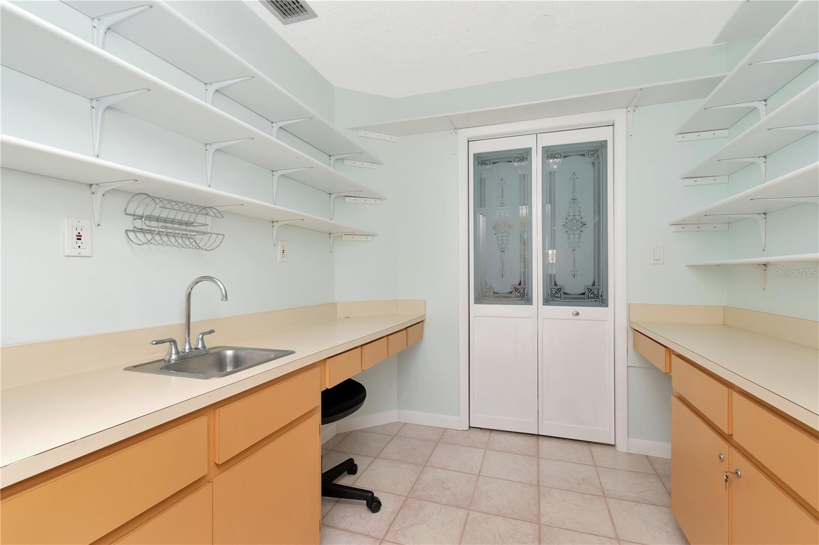 Image 11 of 18 For 28960 Us Highway 19 N 112