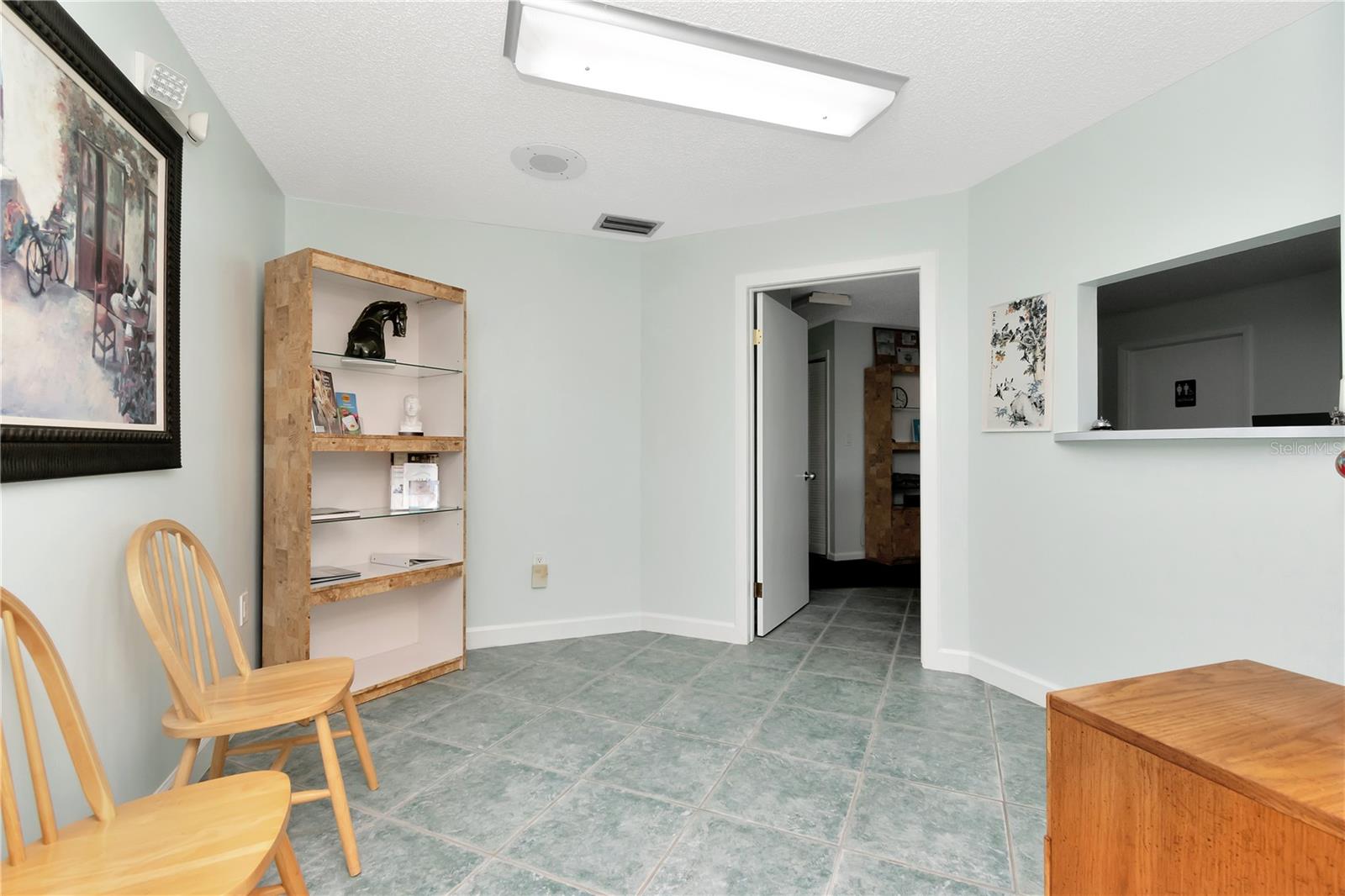 Image 4 of 18 For 28960 Us Highway 19 N 112