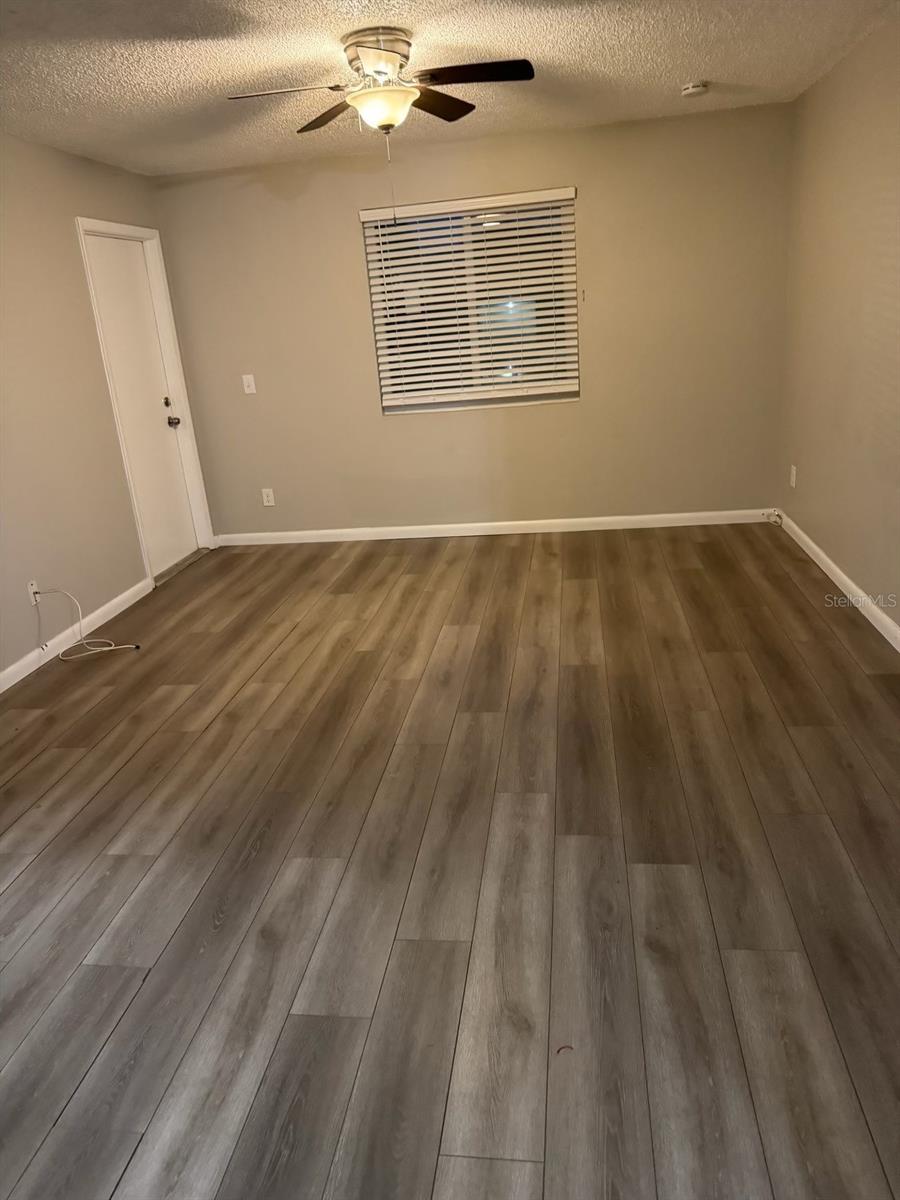 Listing photo id 6 for 224 Red Maple Place 224