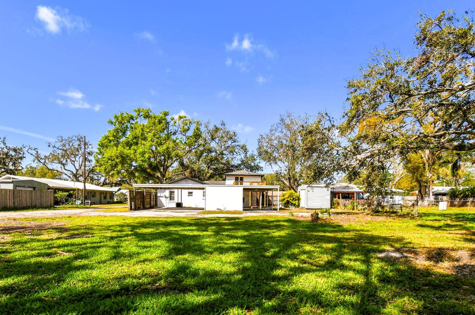 Image 32 of 37 For 708 15th Avenue W