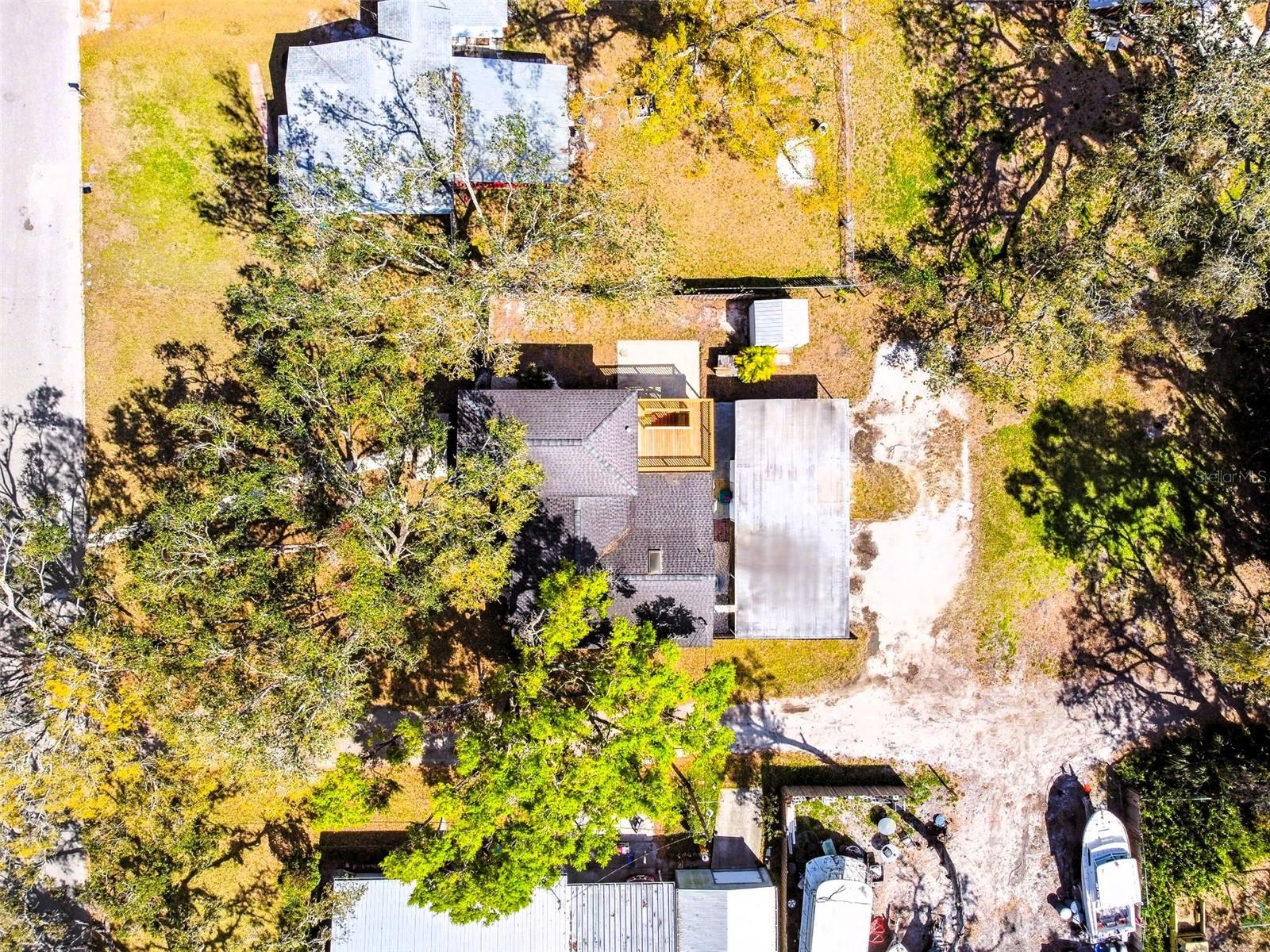 Image 34 of 37 For 708 15th Avenue W