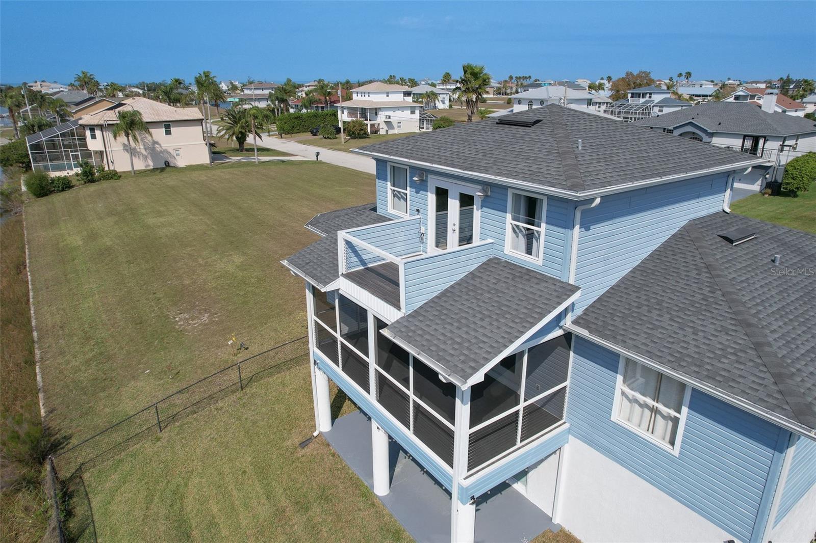 Image 11 of 81 For 4010 Jewfish Drive