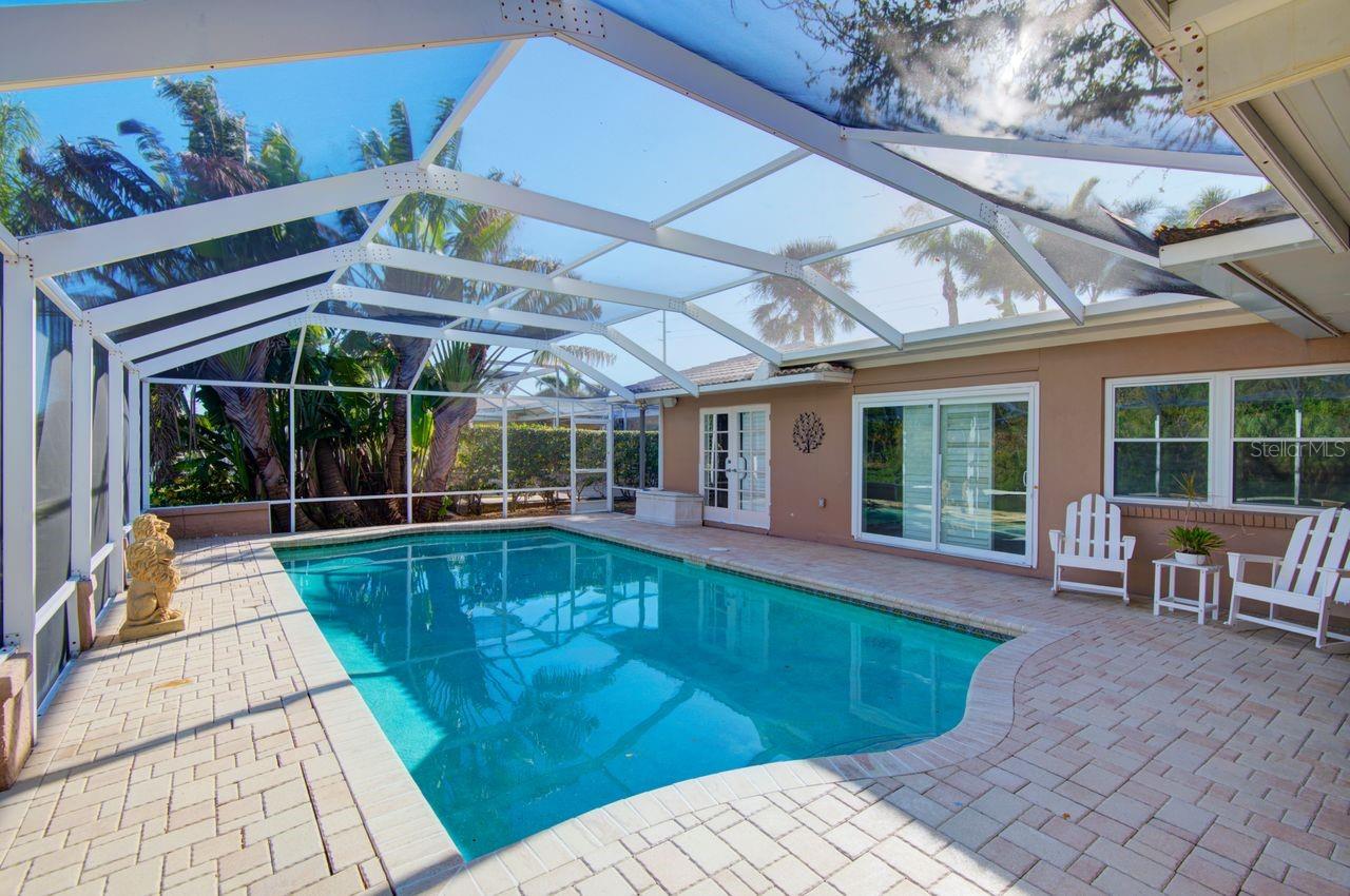 Image 13 of 52 For 3933 Doral Drive