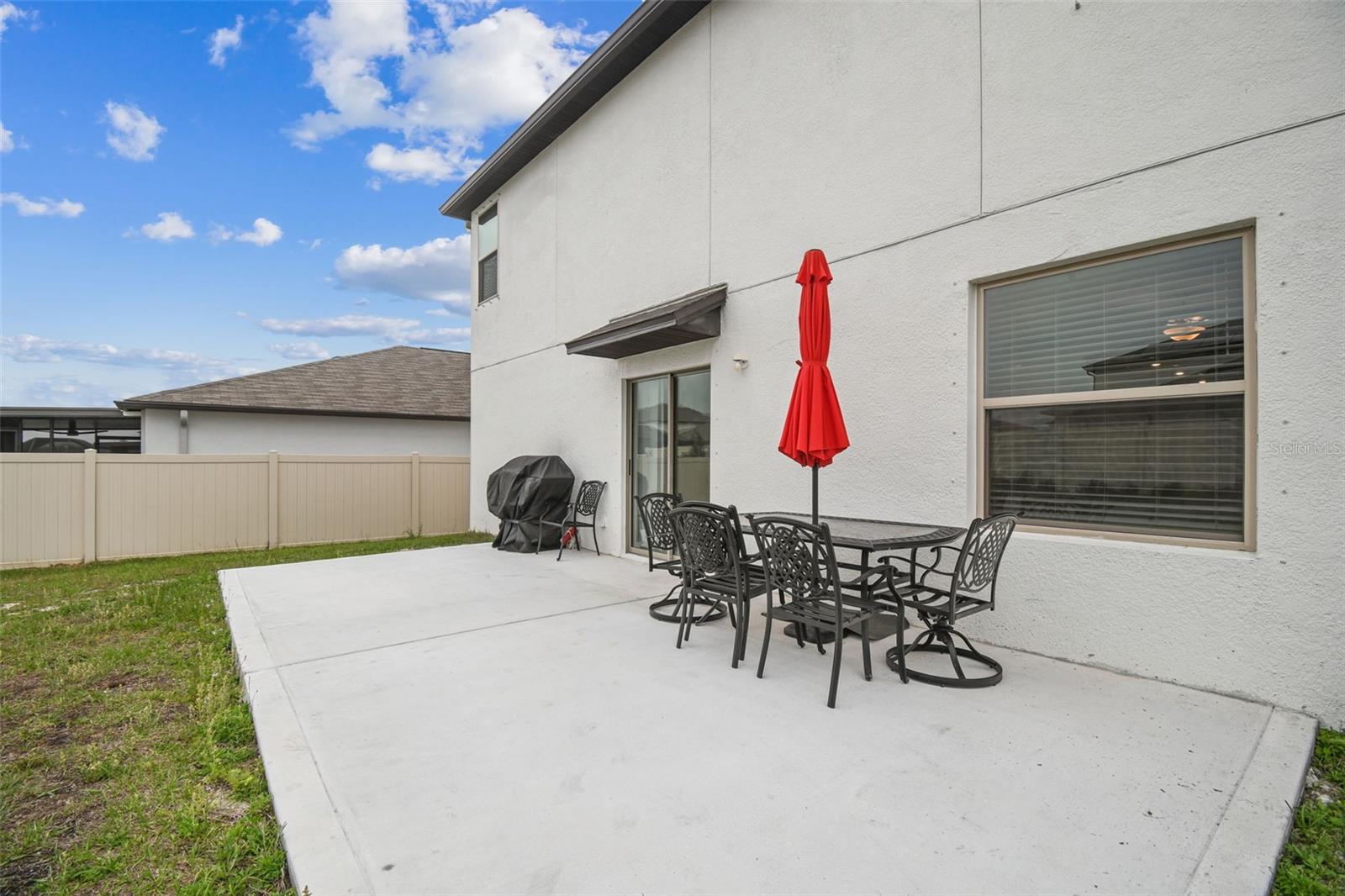 Listing photo id 61 for 6241 Spider Lily Way