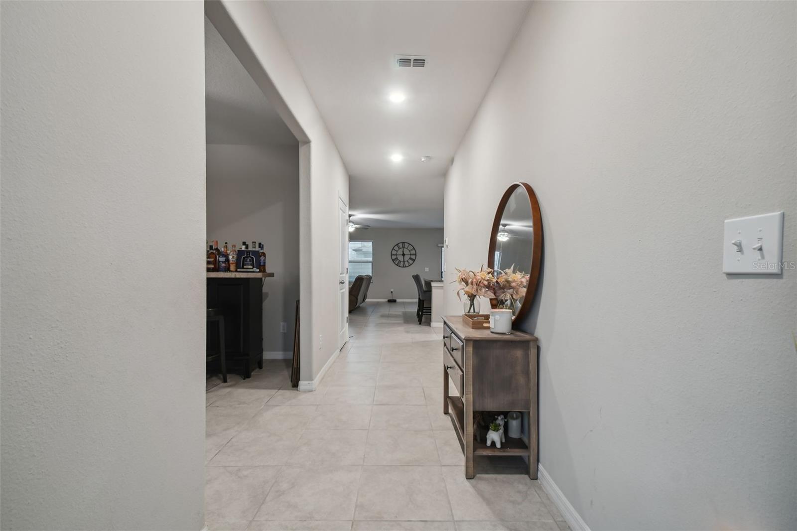 Listing photo id 5 for 6241 Spider Lily Way