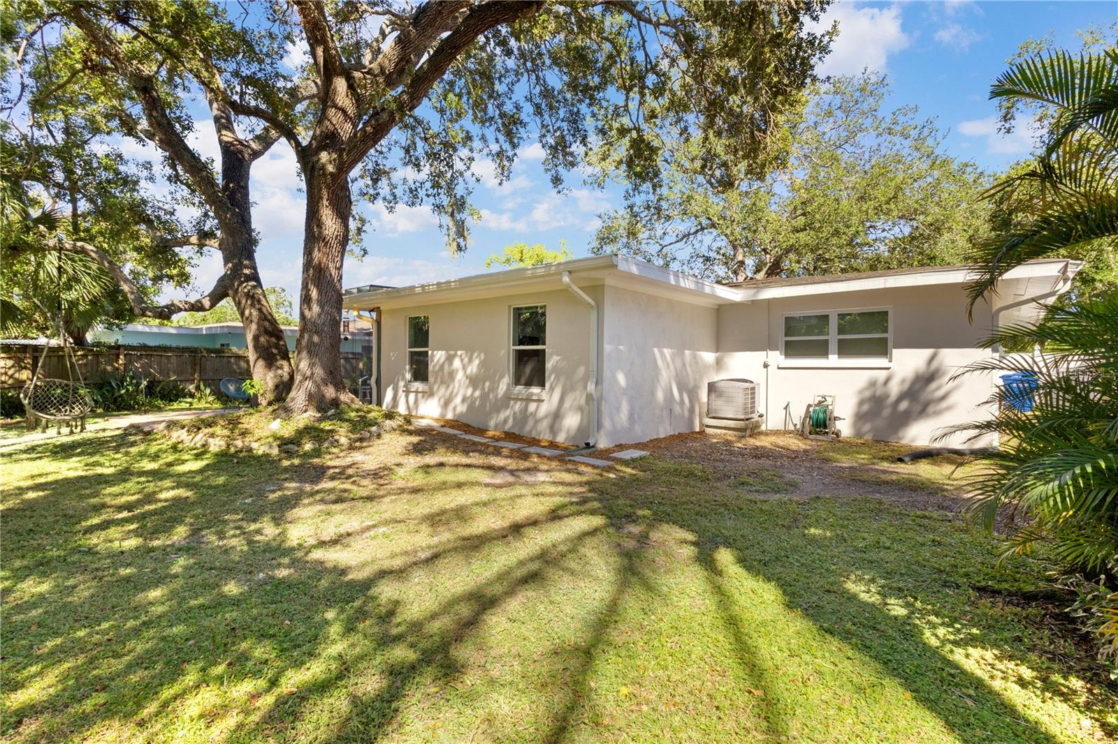 Image 36 of 41 For 1010 Bay Breeze Terrace