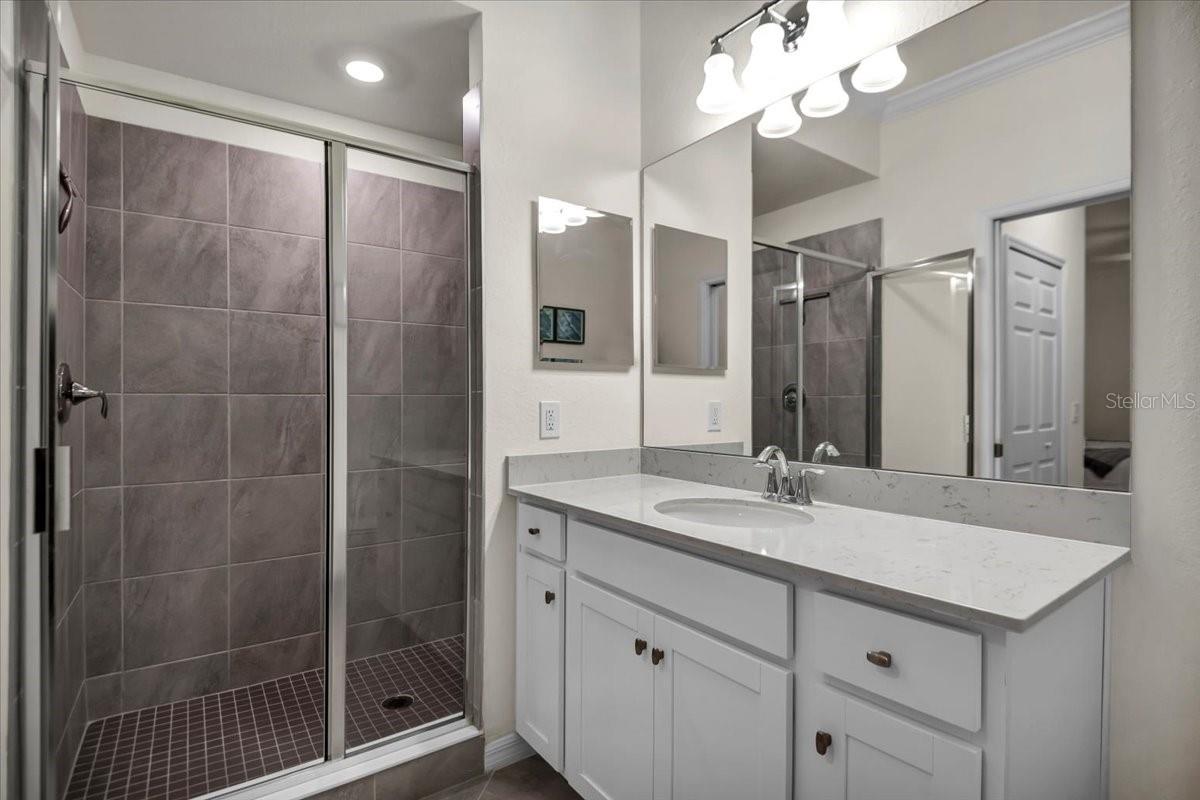 Image 12 of 38 For 17724 Gawthrop Drive 402