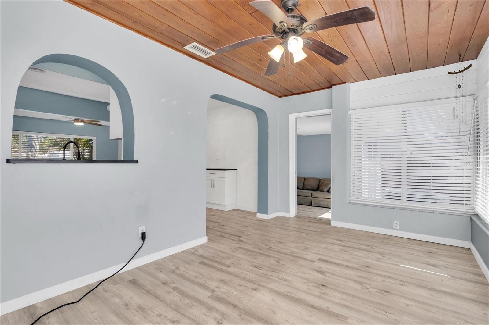Image 17 of 55 For 6618 3rd Avenue N