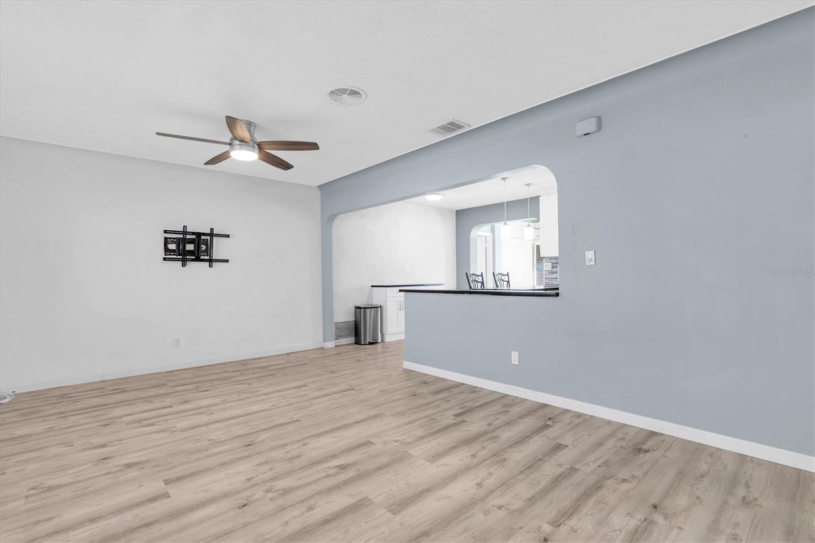 Image 8 of 55 For 6618 3rd Avenue N