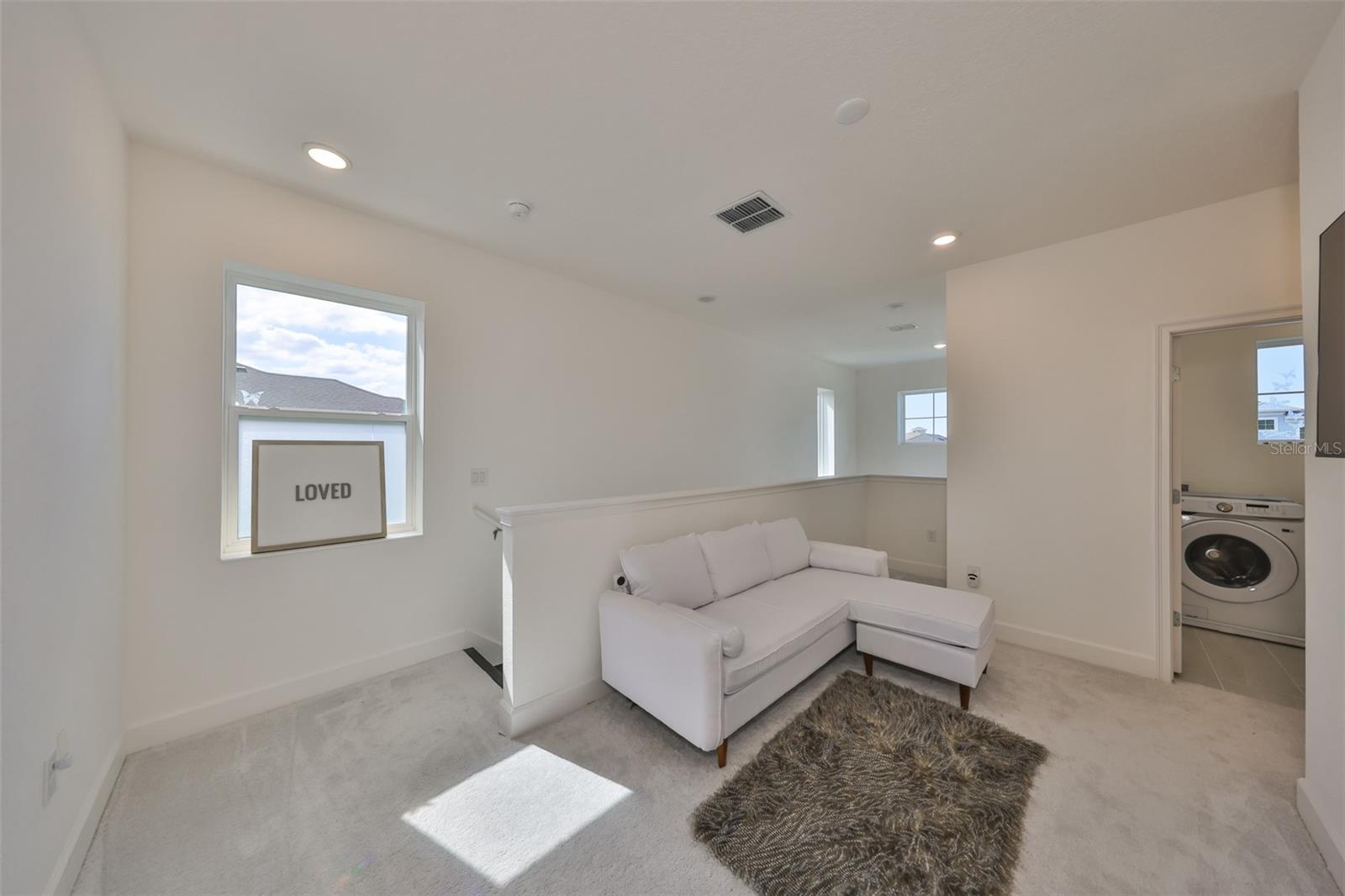 Listing photo id 21 for 5232 Wishing Arch Drive