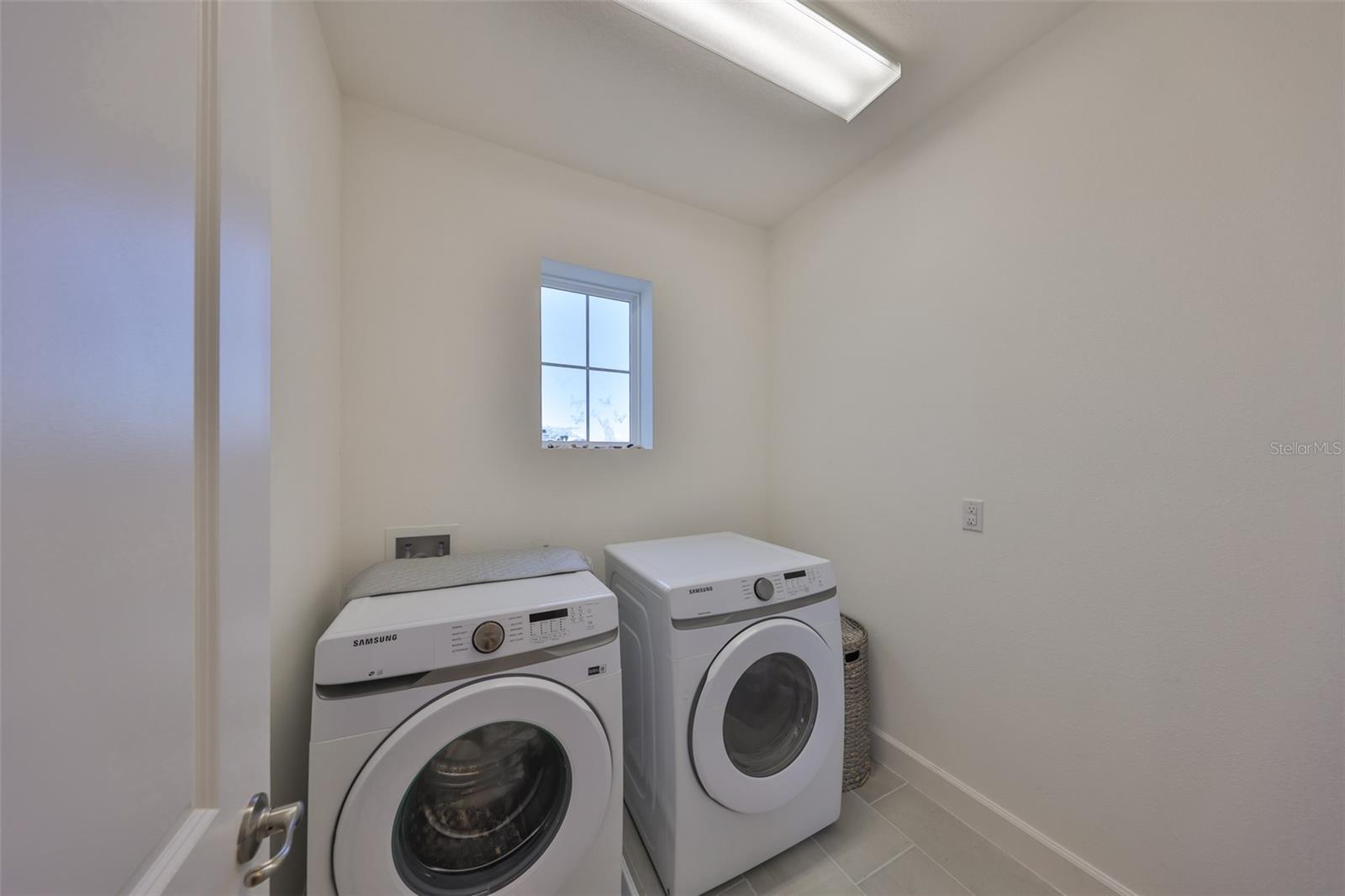 Listing photo id 23 for 5232 Wishing Arch Drive