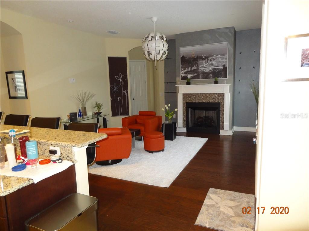 Image 8 of 24 For 20207 Oak Thorn Way