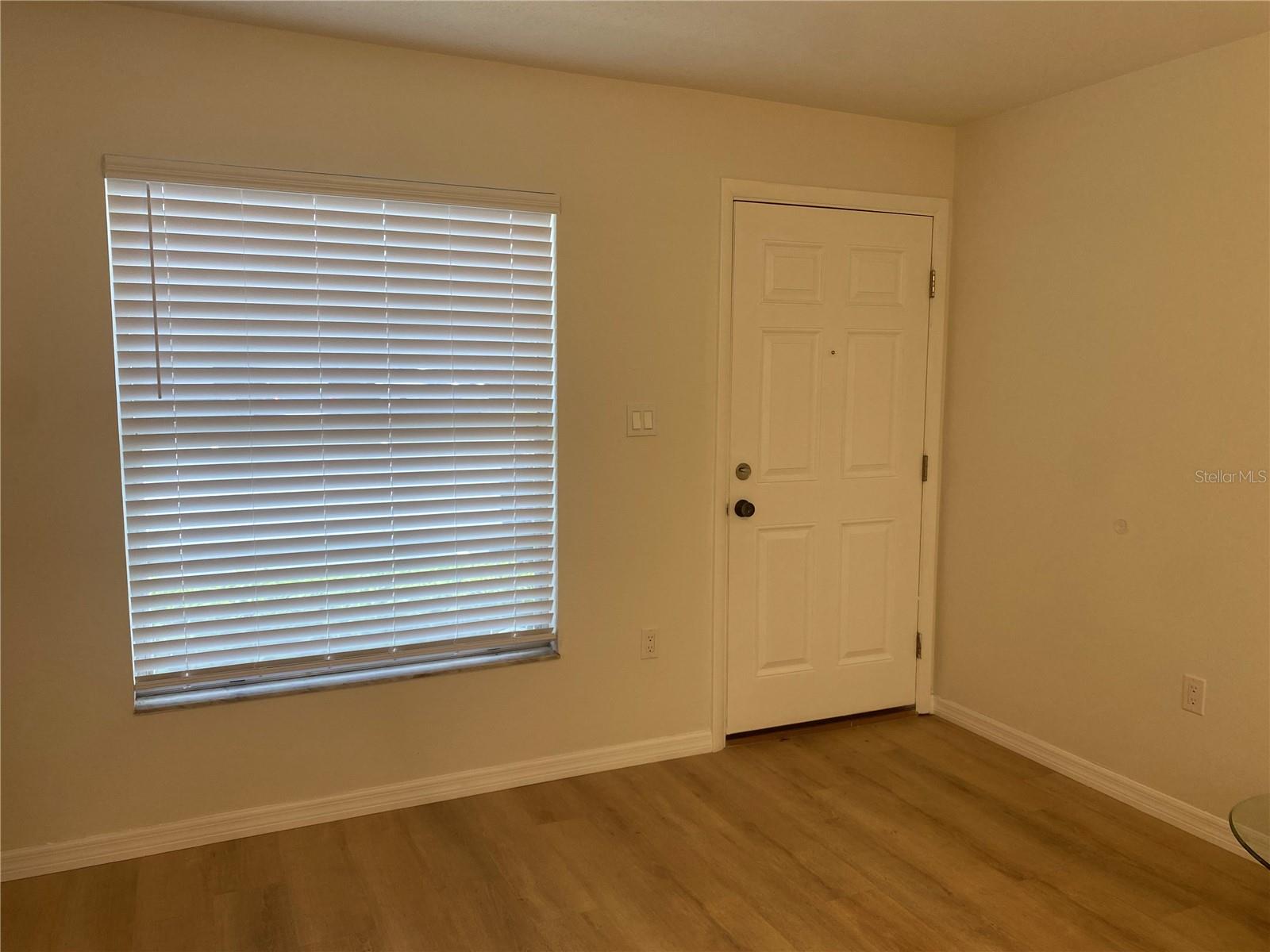Image 17 of 40 For 6165 Chesham Drive 2