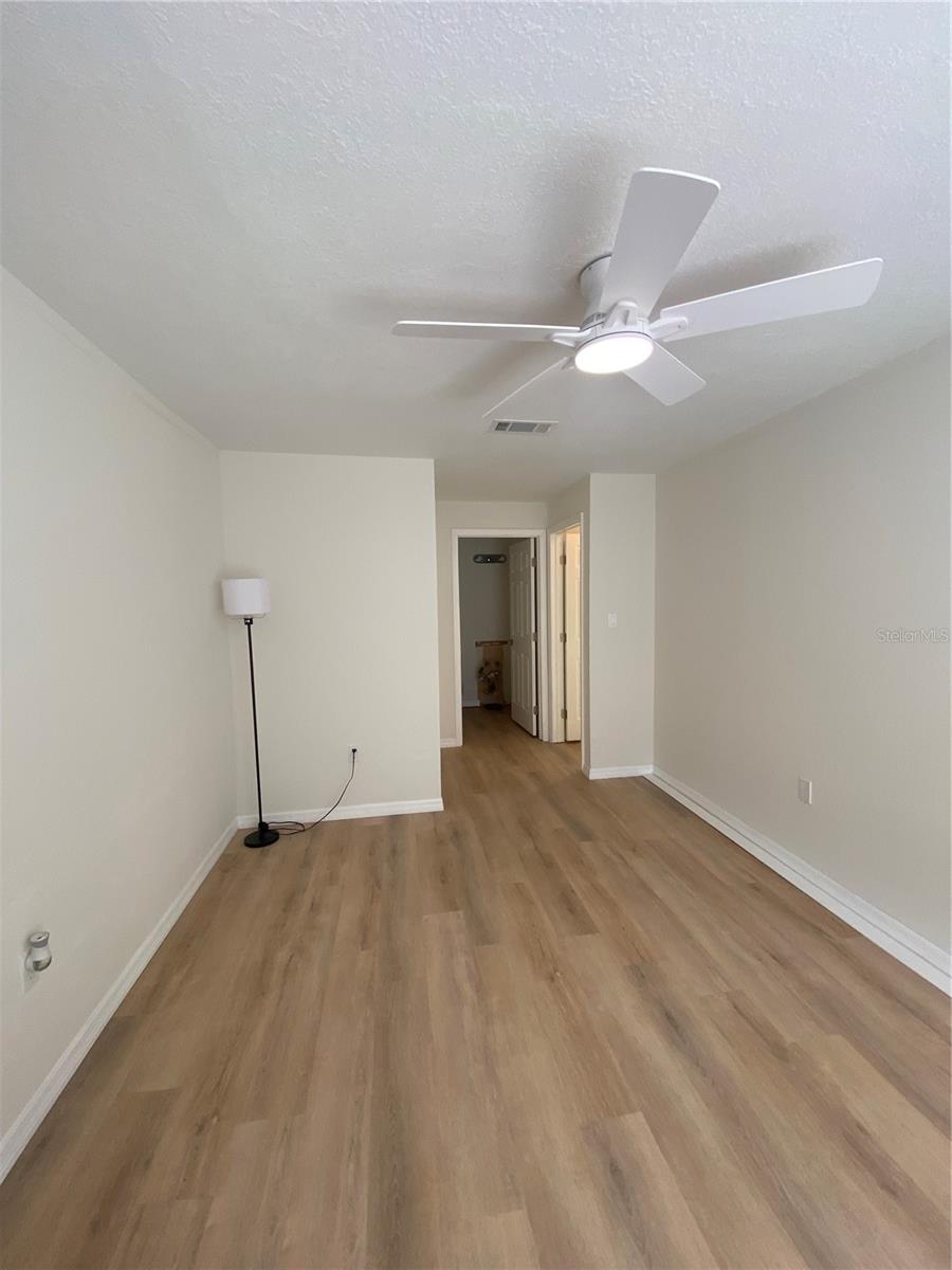 Image 18 of 40 For 6165 Chesham Drive 2