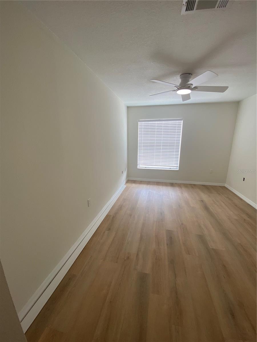 Image 20 of 40 For 6165 Chesham Drive 2