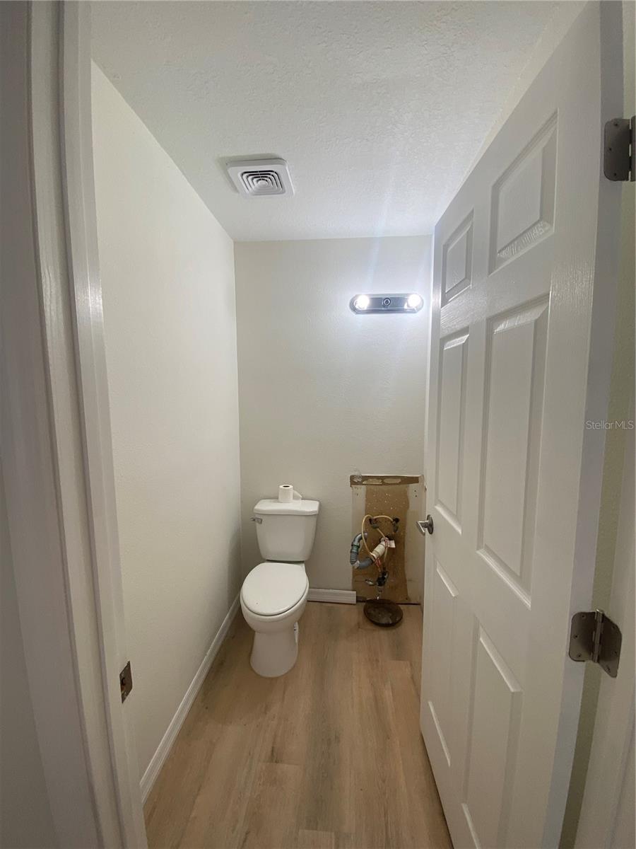 Image 24 of 40 For 6165 Chesham Drive 2