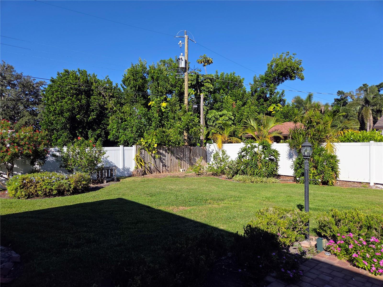 Image 52 of 56 For 124 Giralda Boulevard Ne
