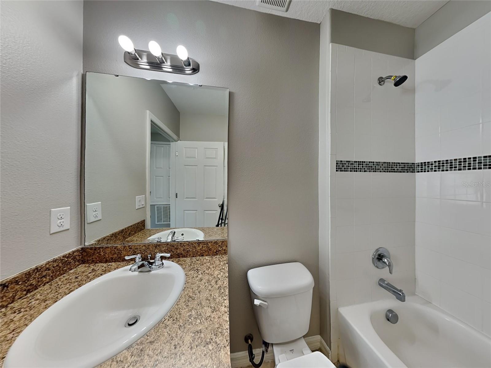 Image 14 of 18 For 3720 Briarwood Estates Circle
