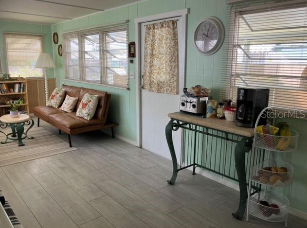 Image 8 of 25 For 12674 Seminole Boulevard S31