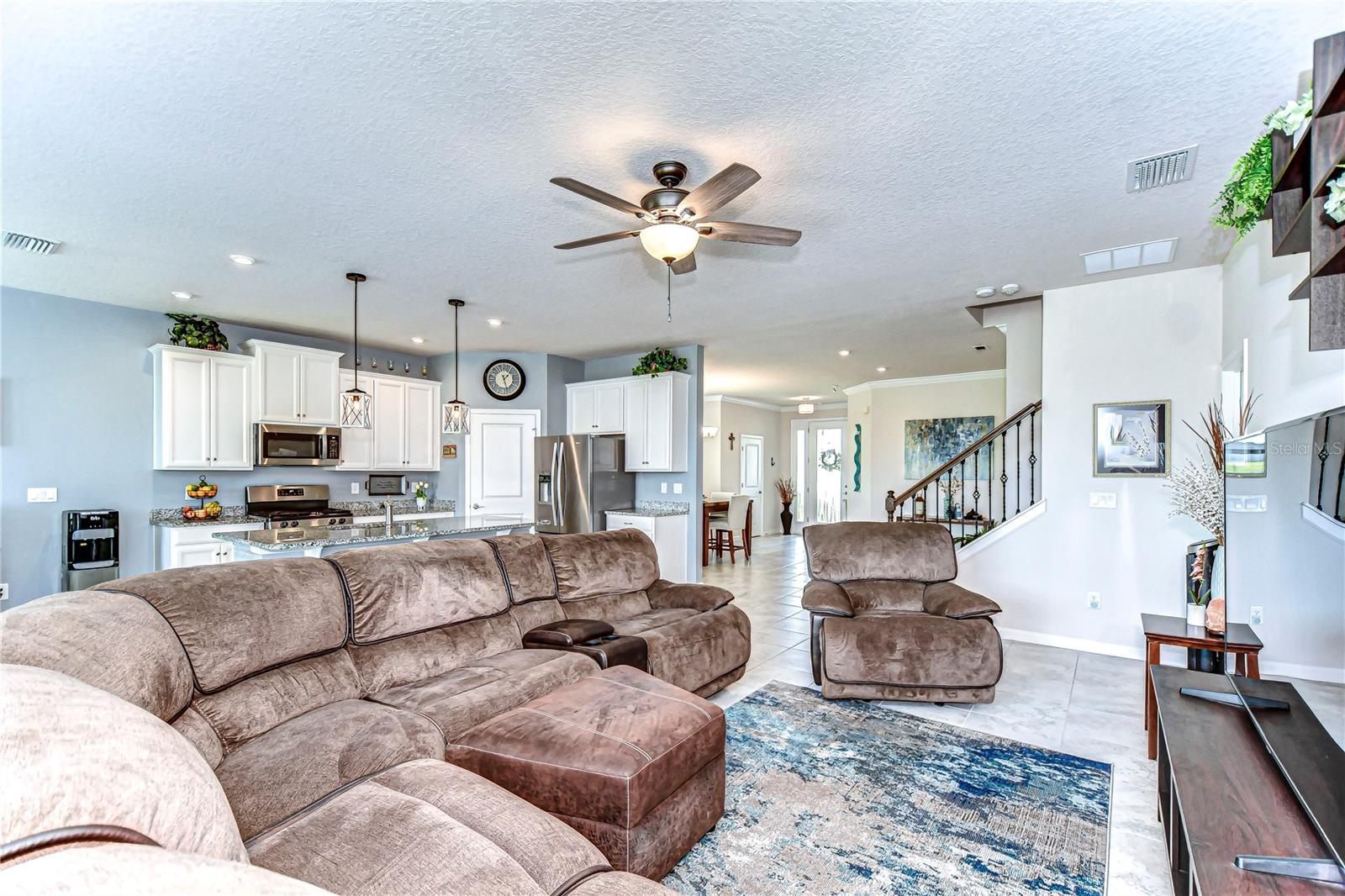 Listing photo id 10 for 11605 Cleyera Court