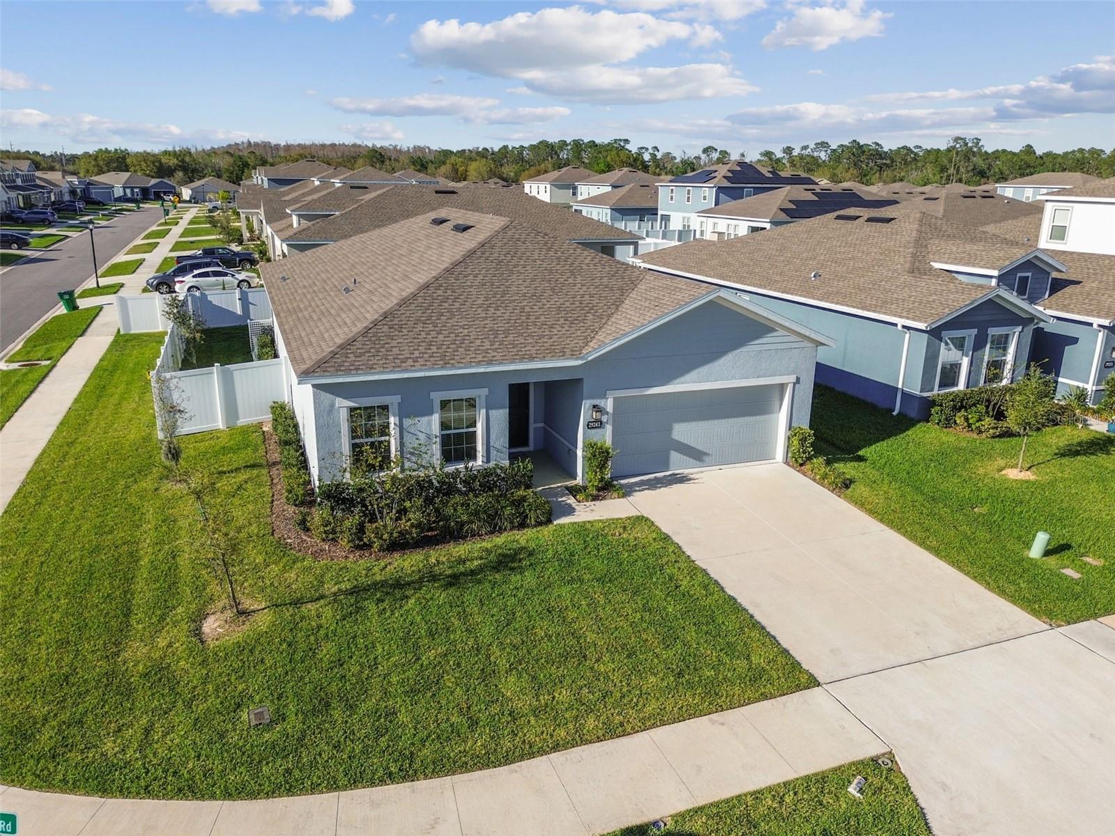 Listing photo id 2 for 29241 Rosemallow Road