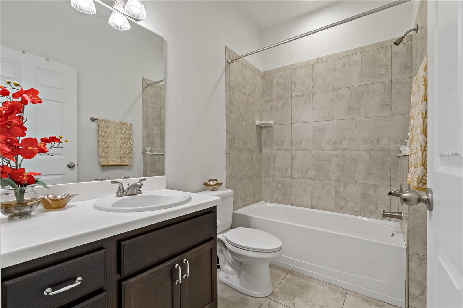 Listing photo id 28 for 1225 Wild Daisy Drive