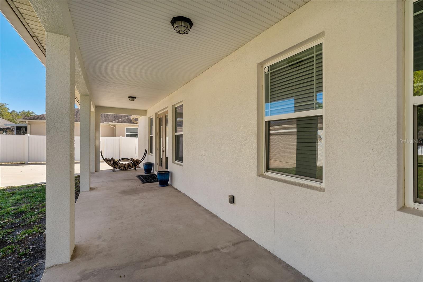 Listing photo id 34 for 1225 Wild Daisy Drive