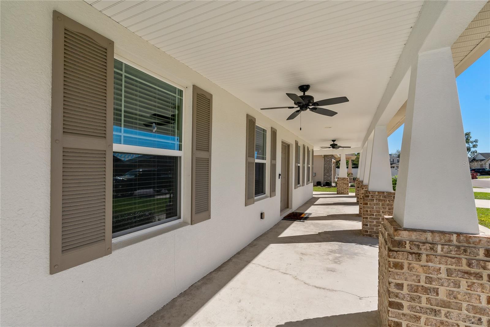 Listing photo id 2 for 1225 Wild Daisy Drive