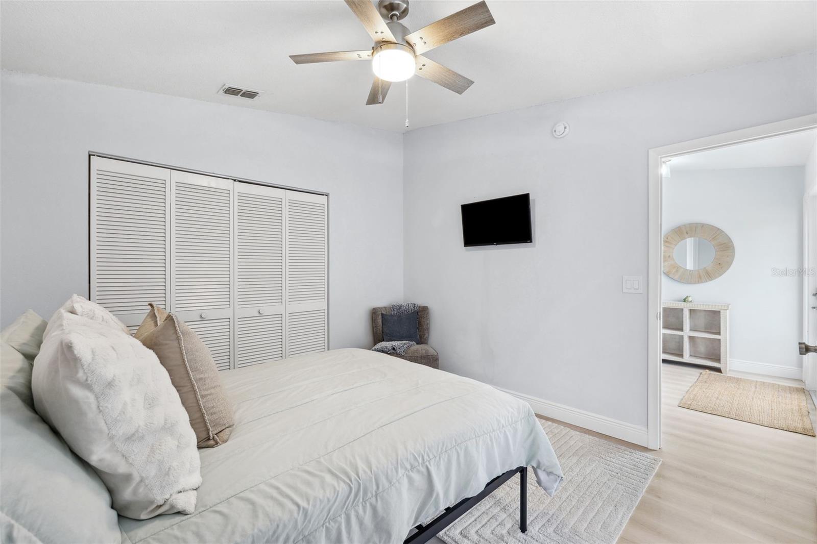 Image 22 of 36 For 311 Poinsettia Road