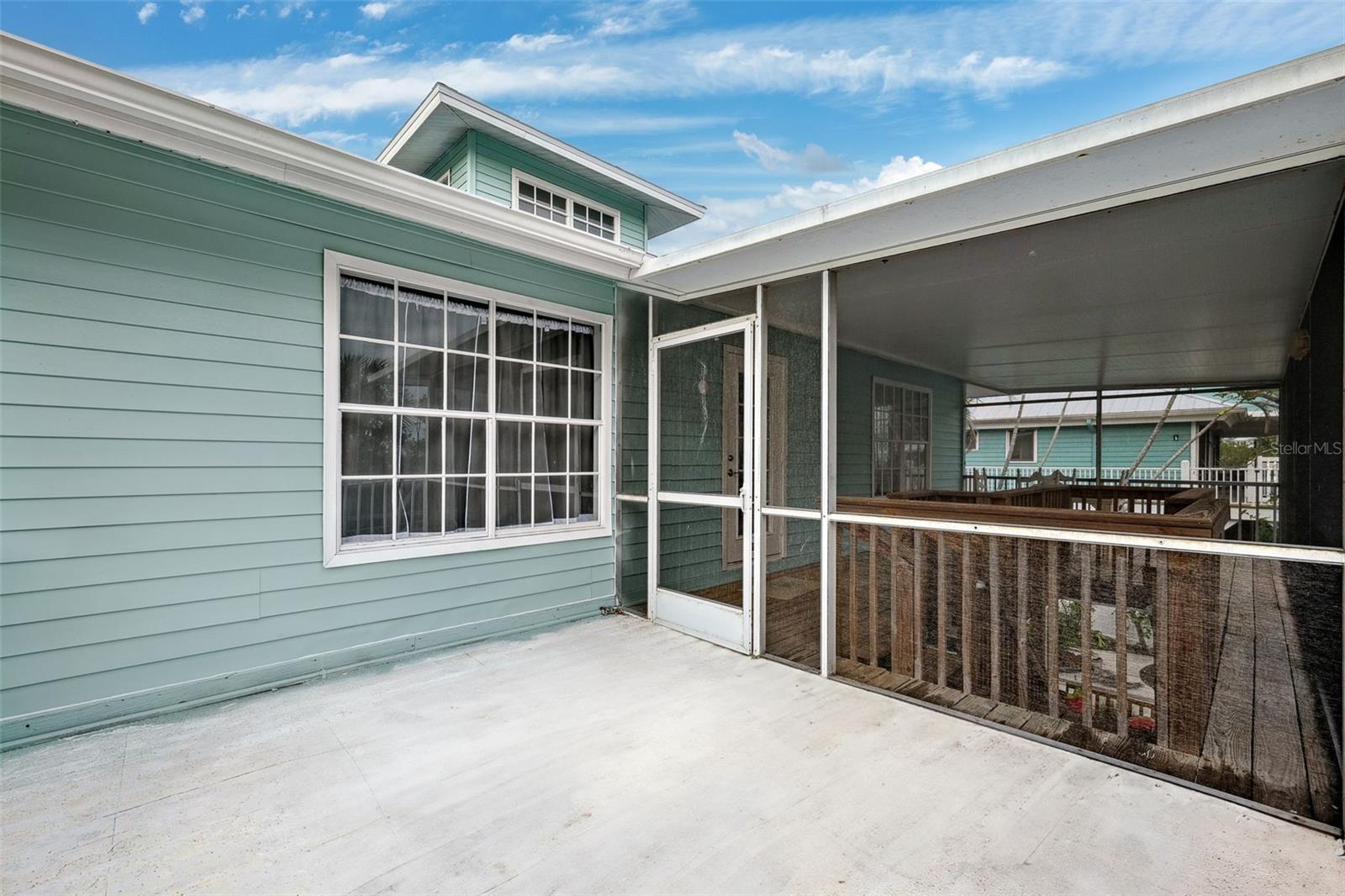 Image 30 of 36 For 311 Poinsettia Road