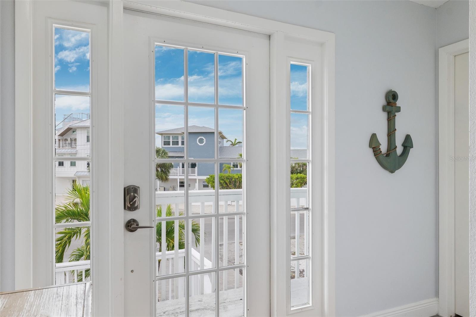Image 5 of 36 For 311 Poinsettia Road