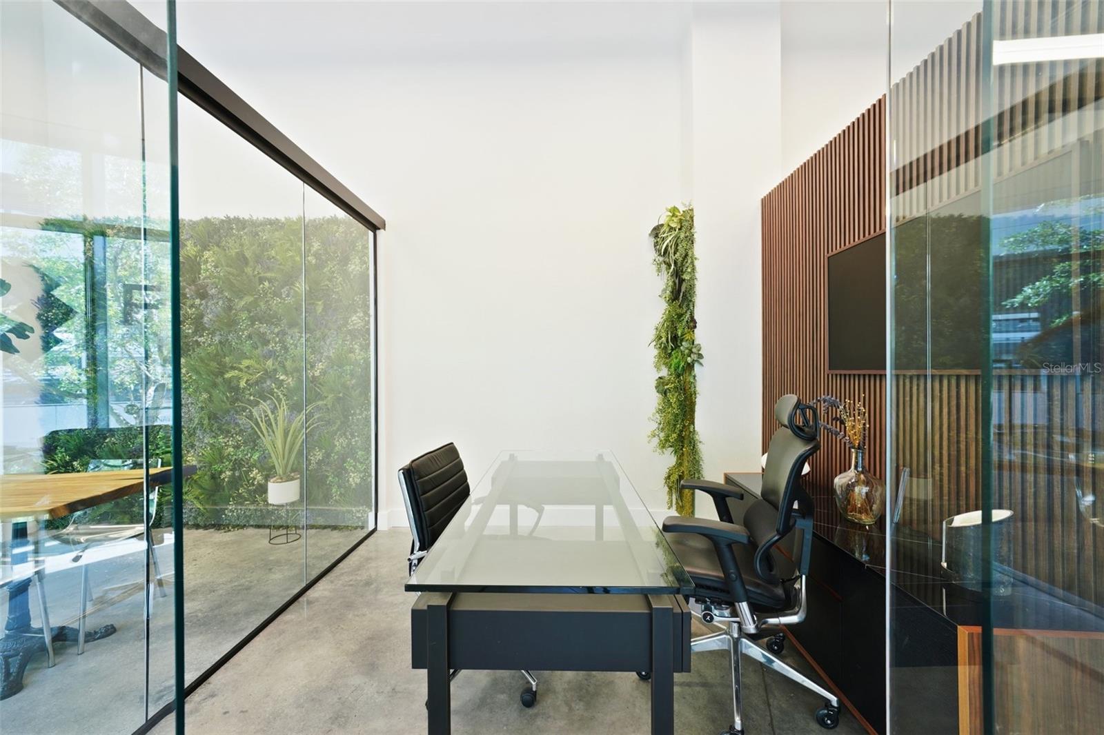 Listing photo id 13 for 401 12th Street 2