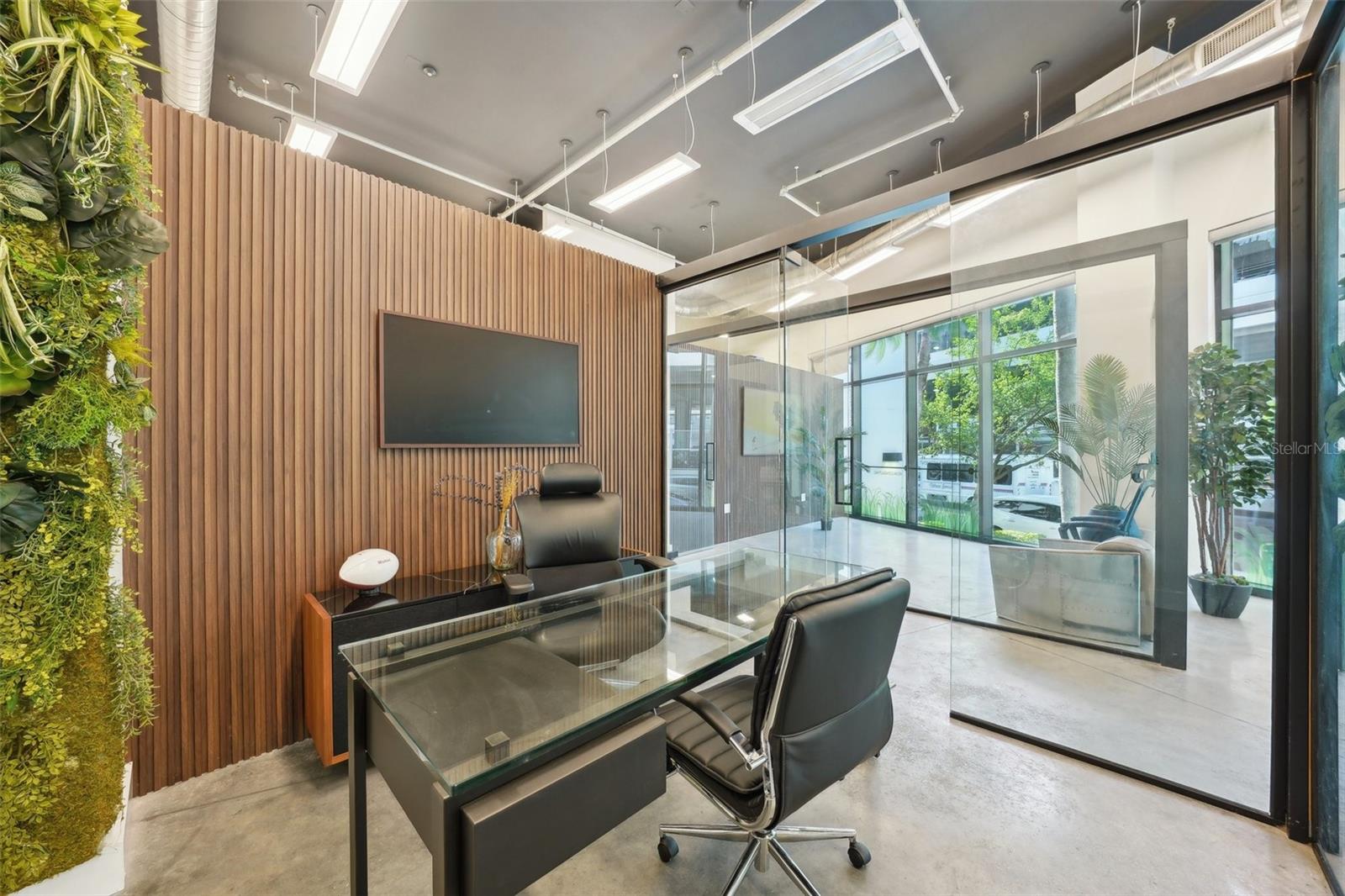Listing photo id 16 for 401 12th Street 2