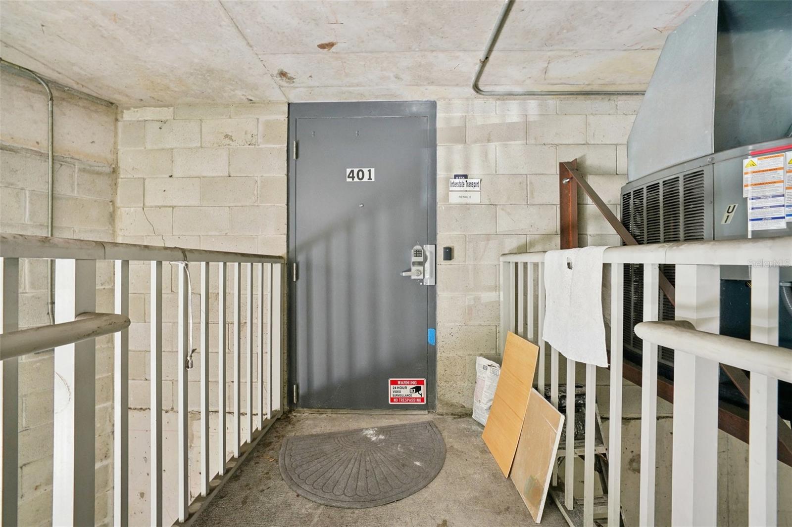 Listing photo id 32 for 401 12th Street 2